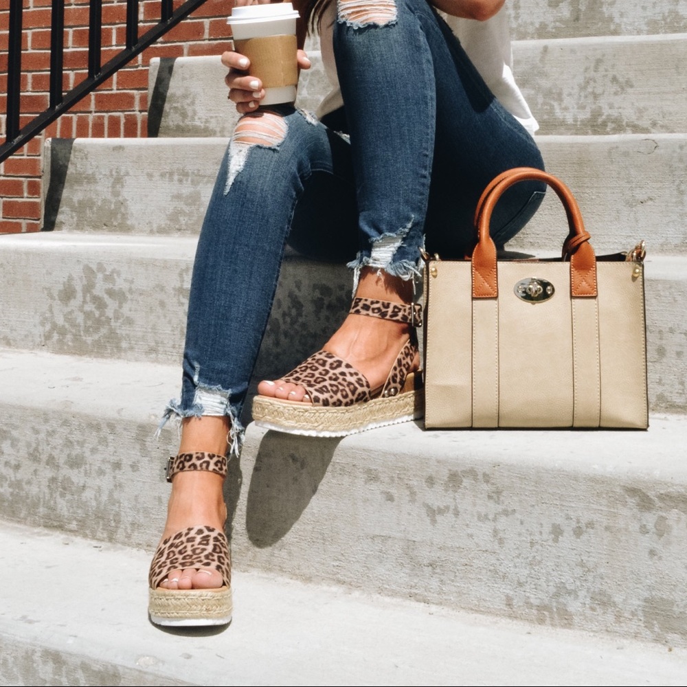 NEW ARRIVALS LADIES LEOPARD PLATFORM ESPADRILLE - Picture 3 of 9